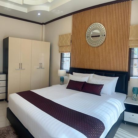 Malinee Villa Phuket Bang Tao-stranden Eksteriør bilde